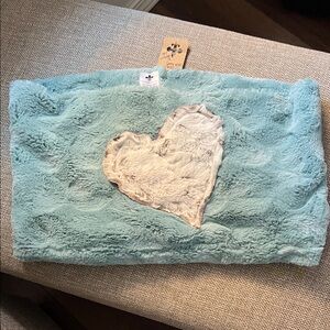 Blue Heart Accent Scarf